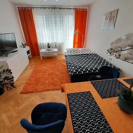 Ferienwohnung Kinga Thorn Exterior foto